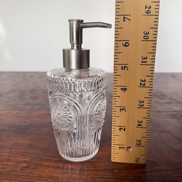 Pioneer Woman Adeline Collection Beautiful Clear Glass Soap Dispenser 7" Tall - Picture 7 of 11